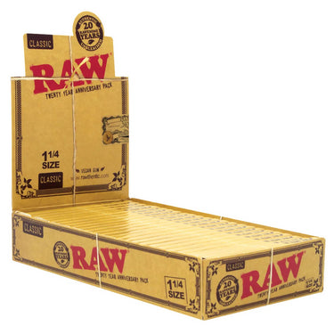 RAW 20TH ANNIVERSARY CLASSIC 1 1/4 ROLLING PAPERS 50ct (24Pck)